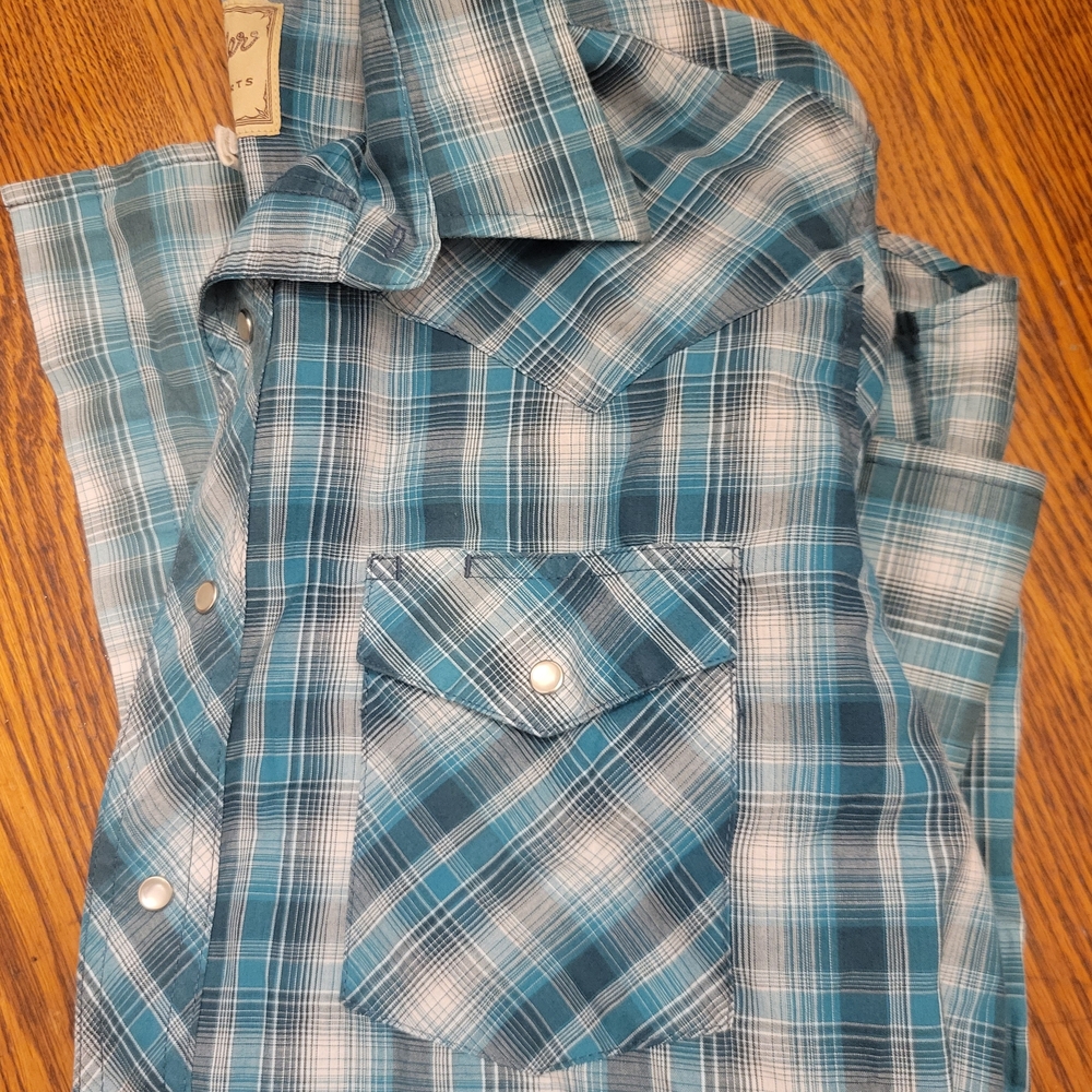 Wrangler Teal and White Plaid Casual Shirt
